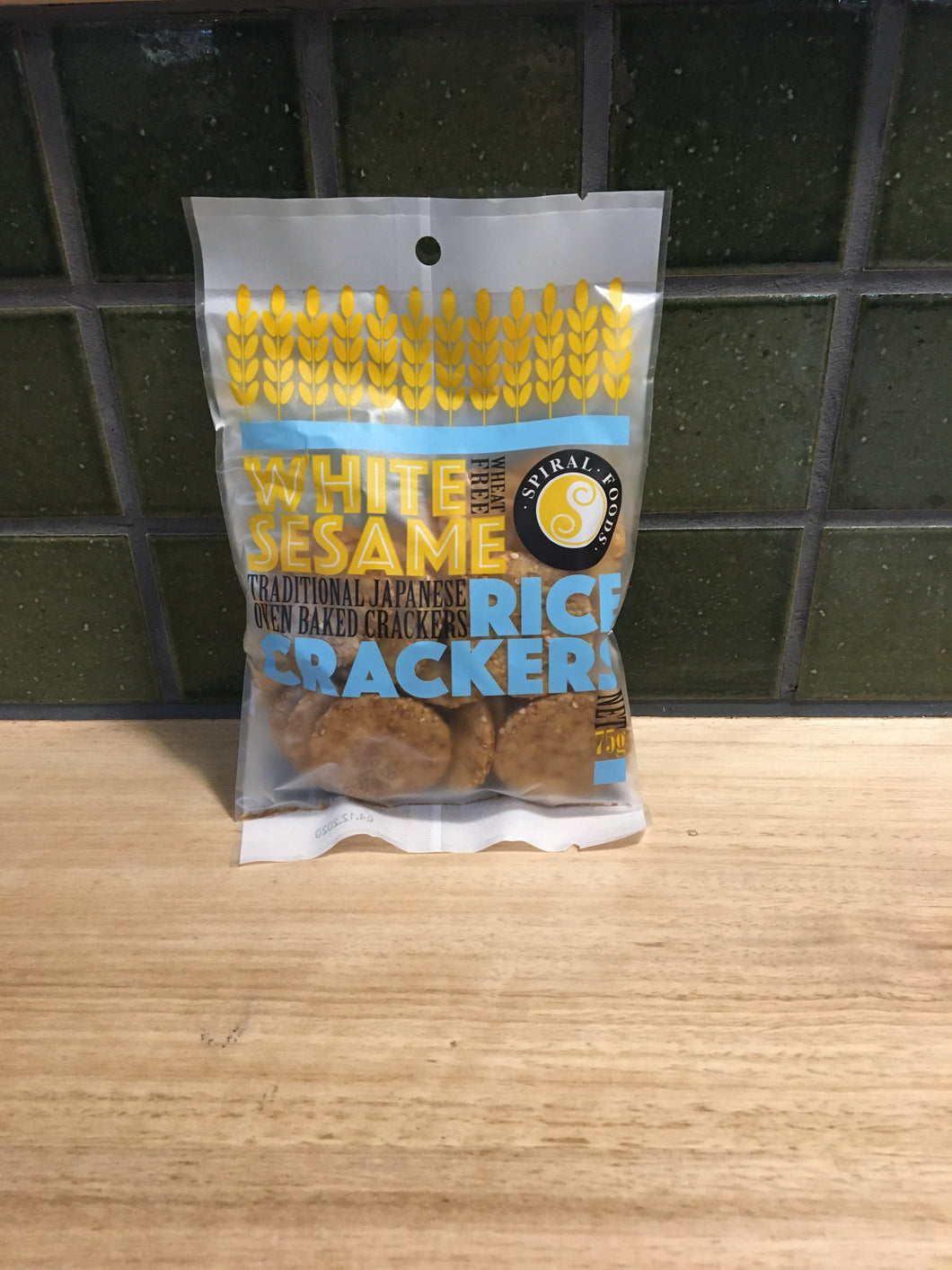 Spiral Rice Crackers White Sesame 75g