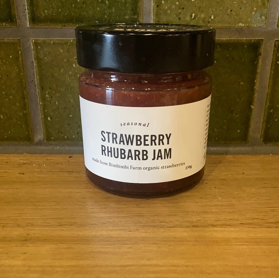 Streat Strawberry Rhubarb Jam 230g