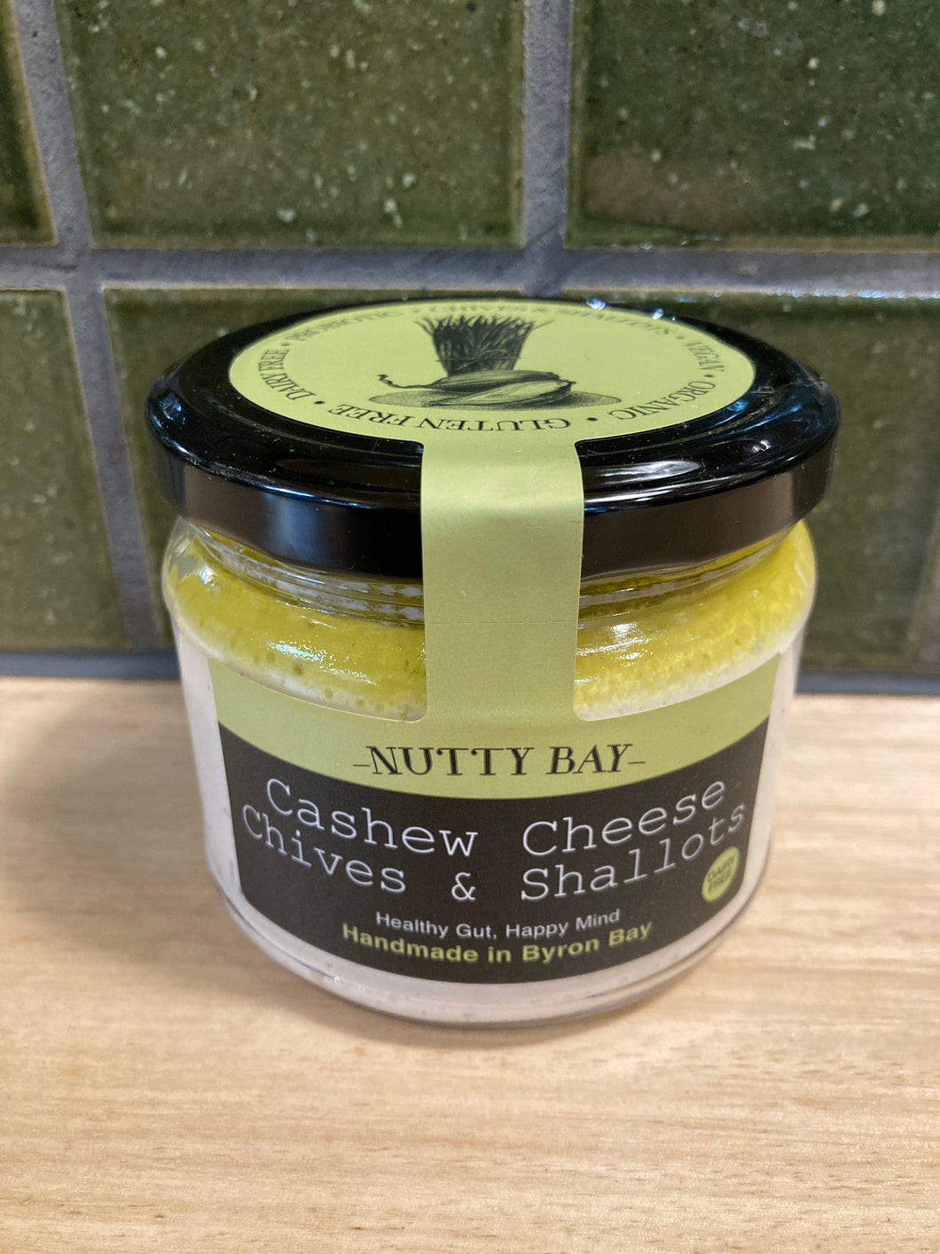 Nutty Bay Cashew Cheese Chive & Shallot 270g